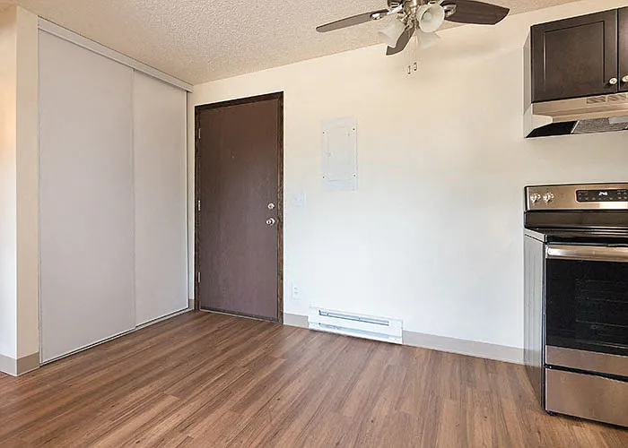Rose Villa Apartments — Photo 29