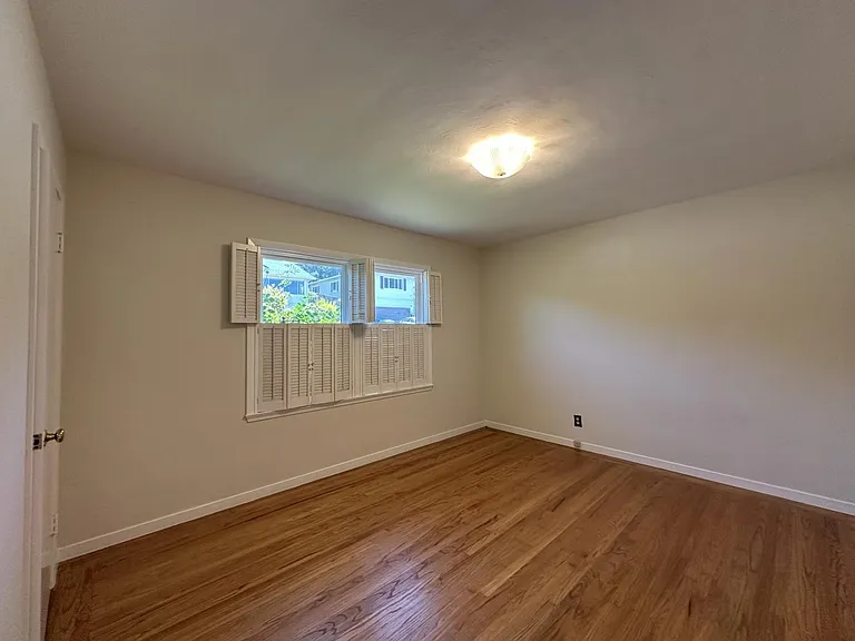 346 Rolling Hills Ave — Photo 13
