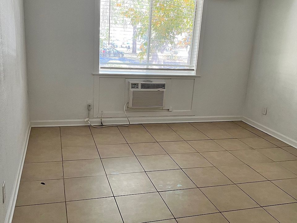 1st image of 101 Woodhaven Dr #133
