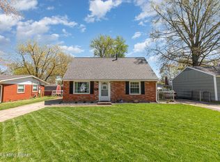 3411 Emerald Dr, Jeffersontown, KY 40299
