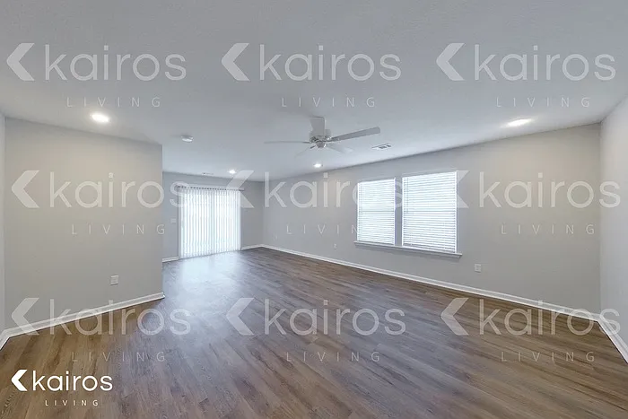 108 Cottage Grove Rd — Photo 3