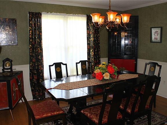 5th image of 41 Wynnwood Cir