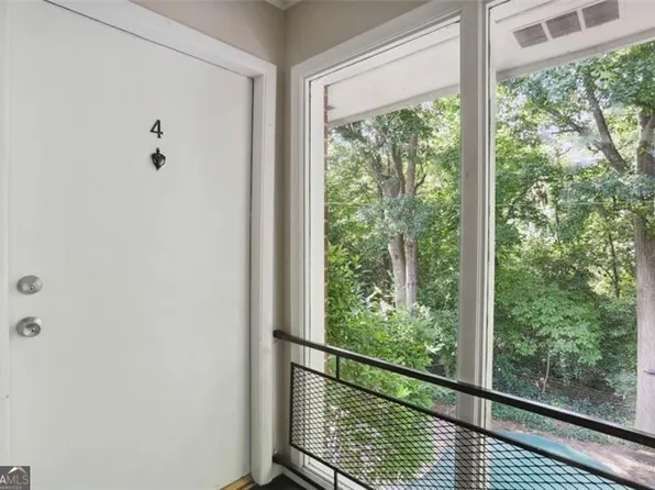 4266 Roswell Rd NE APT F4, Atlanta, GA 30342