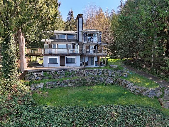 3rd image of 8429 Redrooffs Rd