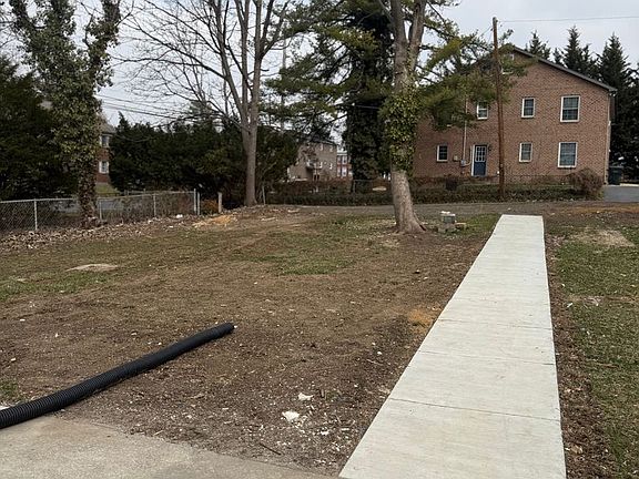 2nd image of 119 N Washington St #A