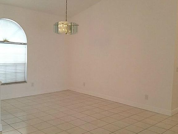 5th image of 1191 NW 101st Ave
