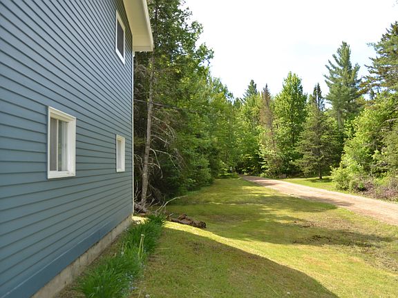 3rd image of 25 Woodland Drive