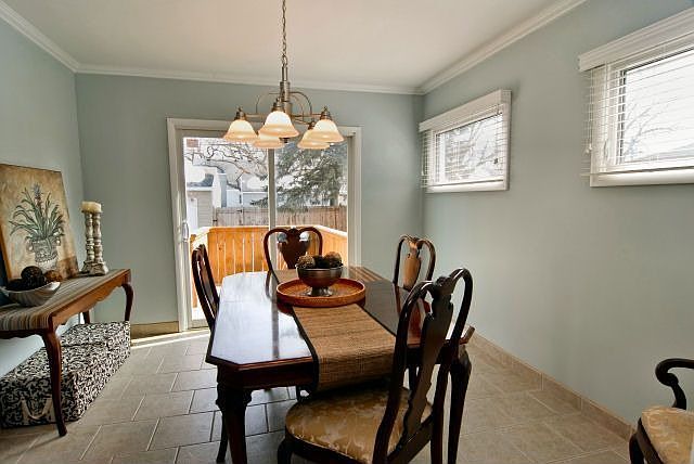 Formal dining room