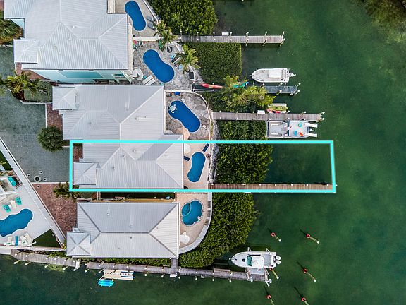 3rd image of 443 Sombrero Beach Rd