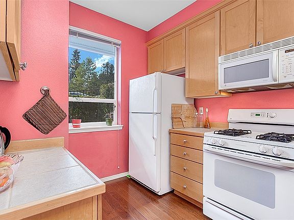 2nd image of 19010 68th Ave NE Unit B102