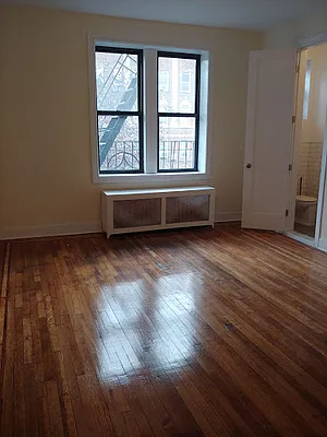 Rented by Brick Real Estate | media 27