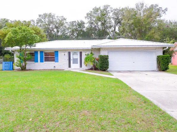 186 Mango Dr, Palatka, FL 32177