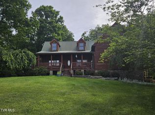 4732 Stones Chapel Rd, Elk Creek, VA 24326