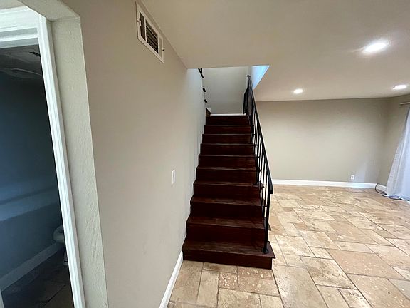 4th image of 4654 Barcelona Way