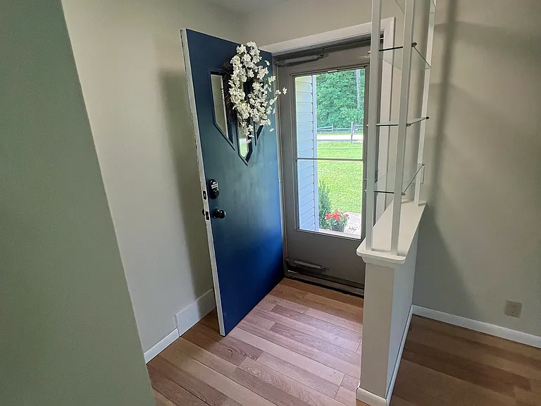 Front Foyer 5 x 7