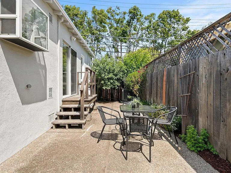 752 Laurel Ave — Photo 18