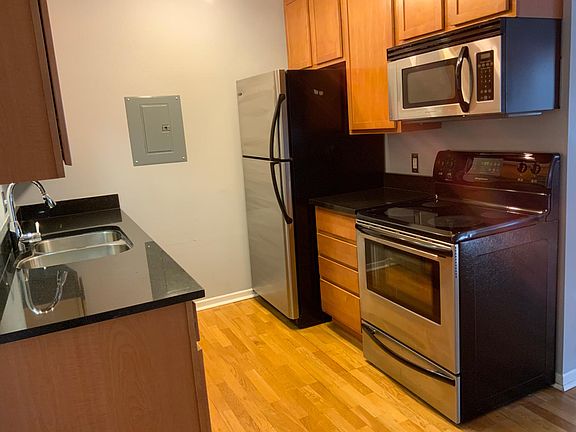3rd image of 520 Ridgewood Ave APT 206