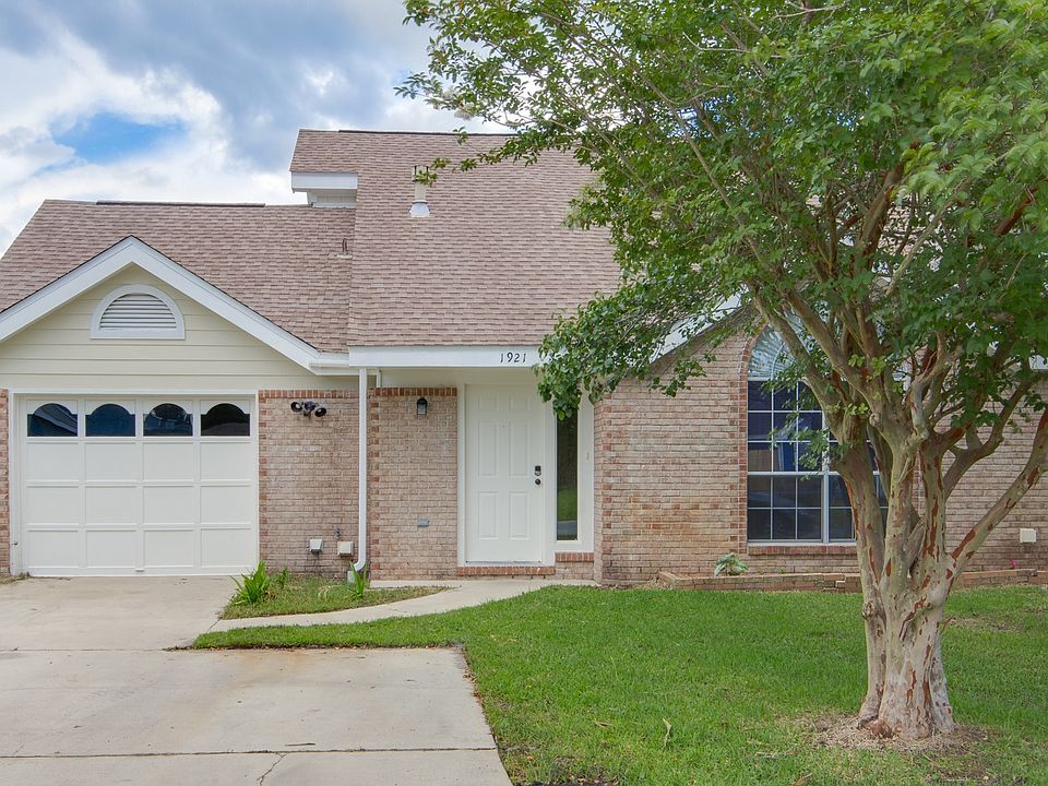 1st image of 1921 Heartland Dr