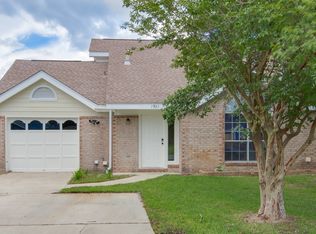1921 Heartland Dr, Fort Walton Beach, FL 32547