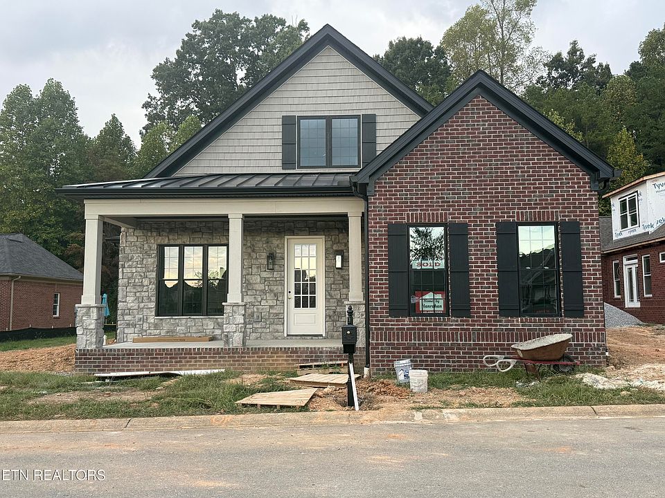 1st image of 44 Royal Troon Cir