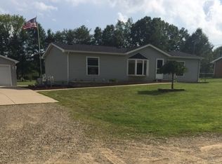 4053 Clarkway Rd, Jackson, MI 49203