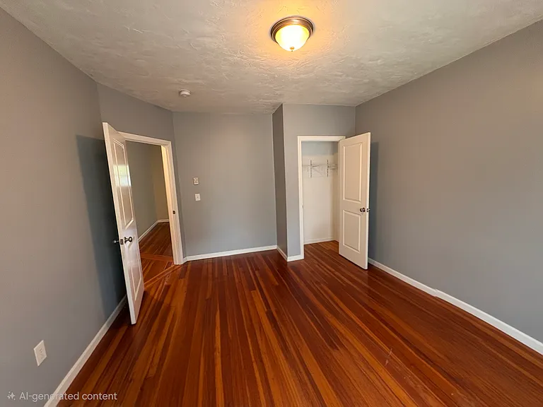 190 Washington St #3R — Photo 2