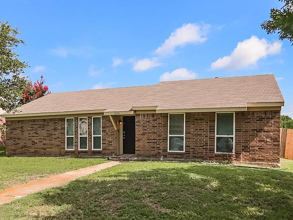 3rd image of 1205 High Valley Dr