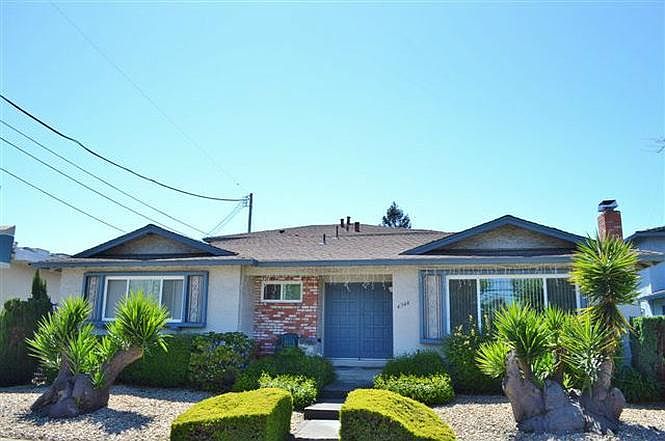 1st image of 4344 Moorpark Ave APT 1