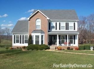 912 Doe Run Ct, Adams, TN 37010
