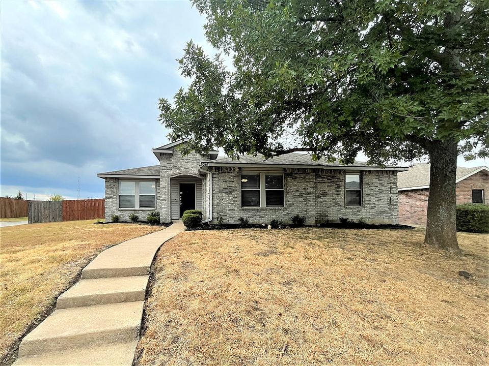 1st image of 2401 Graystone Dr