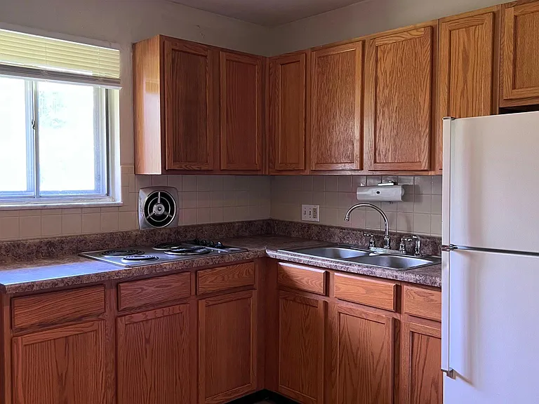 412 Evergreen Dr #412 — Photo 8