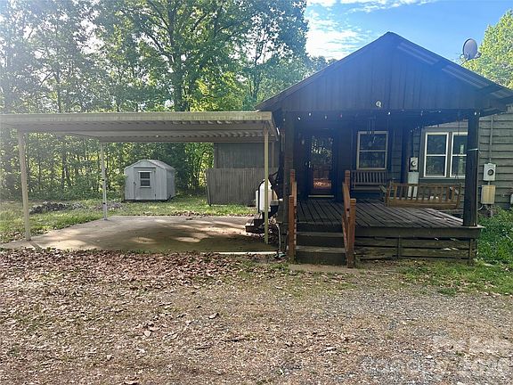 4th image of 3202 Puetts Chapel Rd