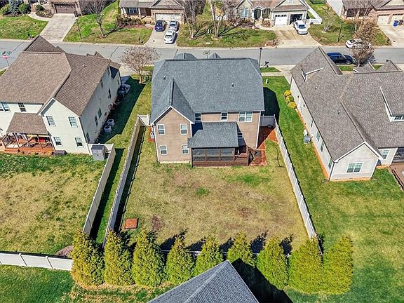 3rd image of 3439 Grandview Crossing Ln
