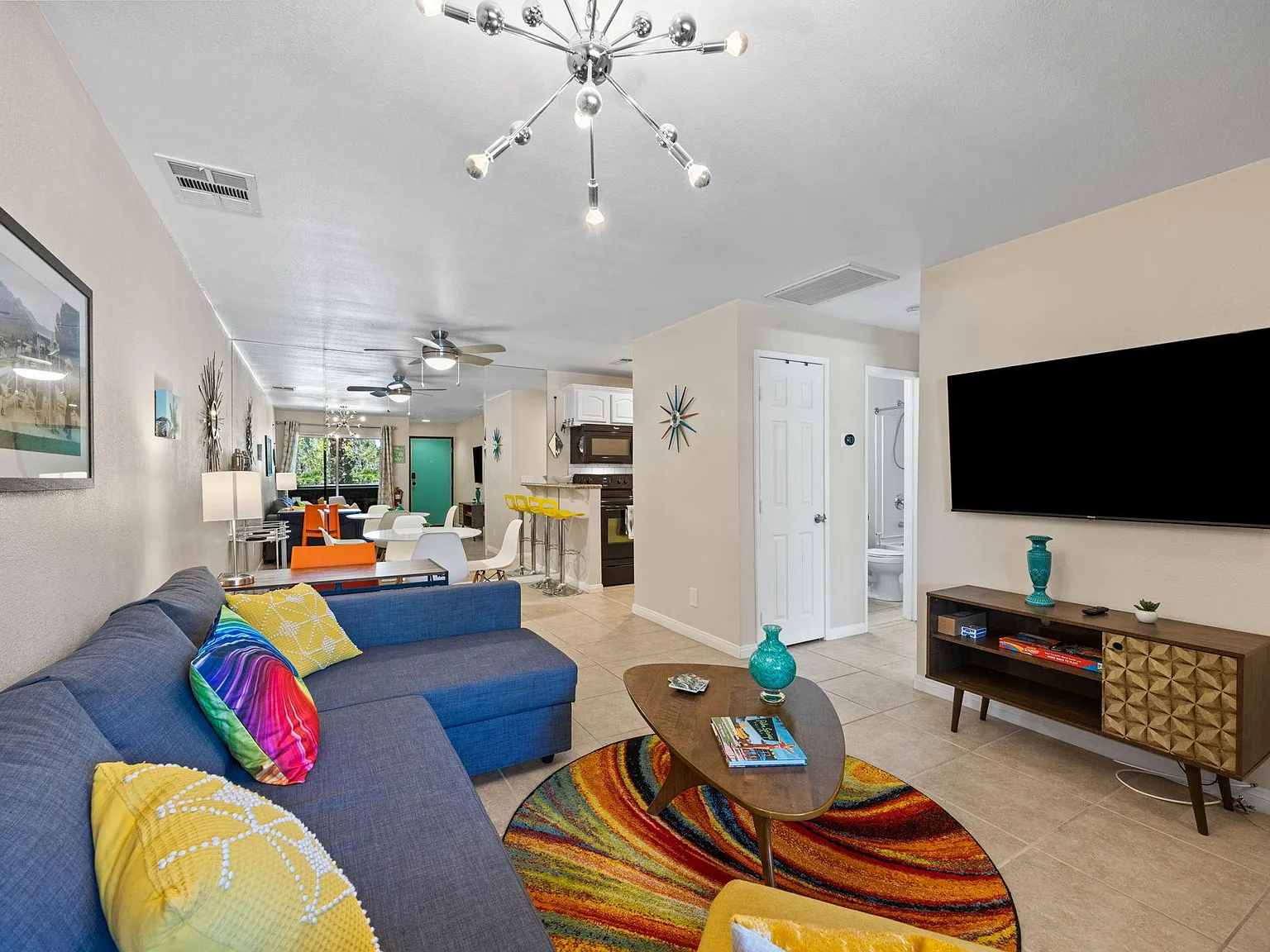 575 N Villa Ct — Photo 4