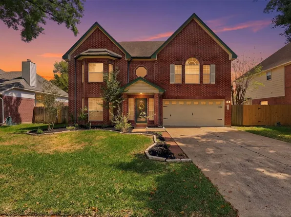 322 Welford Ln, Highlands, TX 77562