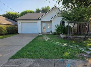 121 Amelia Ct, Kerrville, TX 78028
