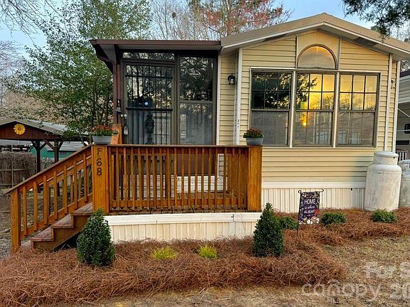 2nd image of 104 Cherokee Trl