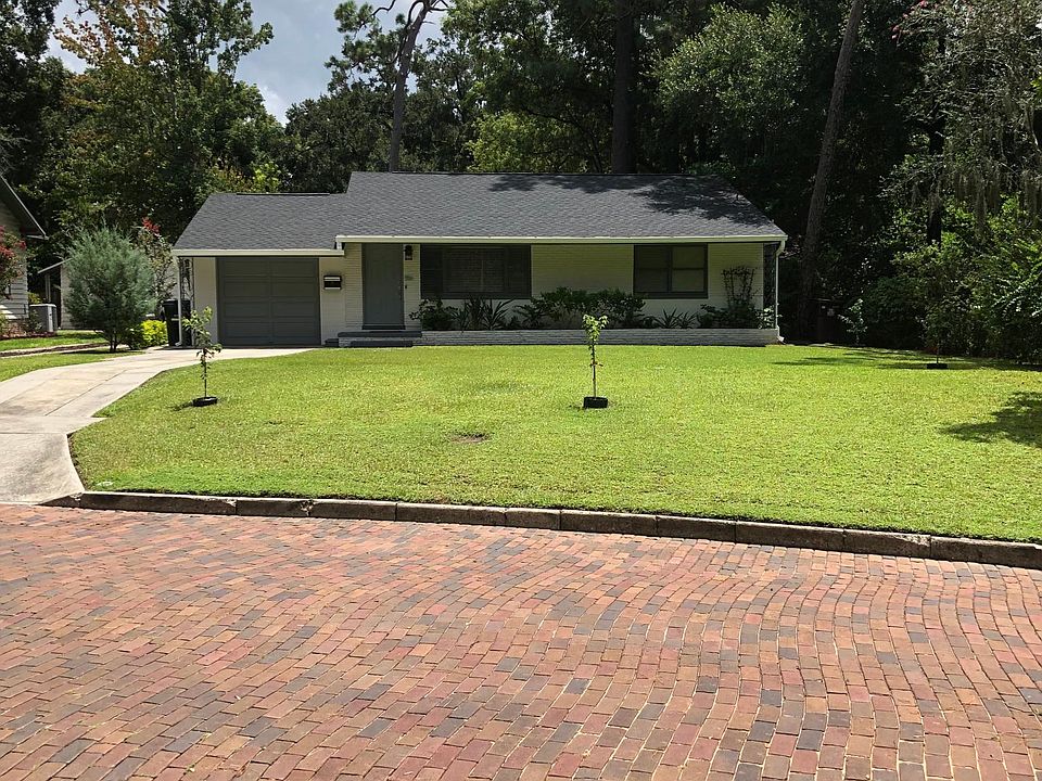 1st image of 111 Rosearden Dr