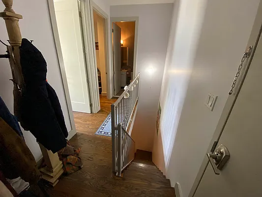 Rented by Premier Metro Realty Corp | media 19