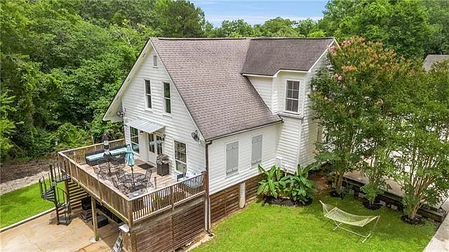 921 Carriage Way — Photo 25