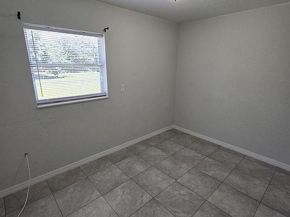 4th image of 4003 Avenue I