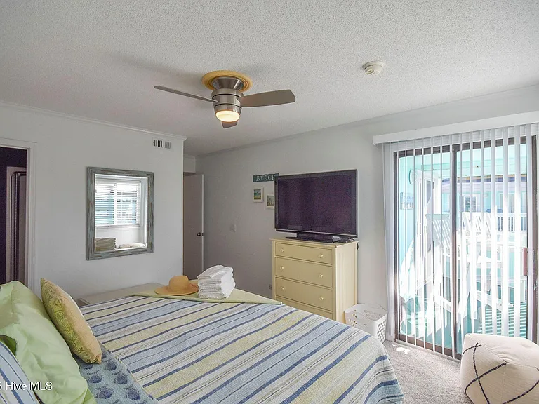 301 E Commerce Way Rd #329 — Photo 16