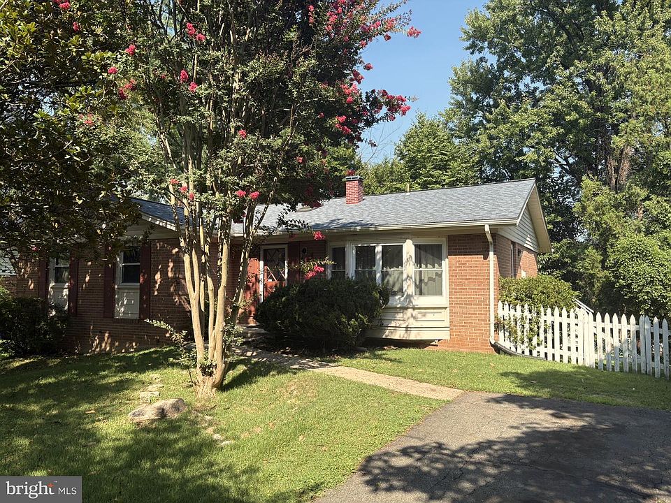 1st image of 12823 Camellia Dr