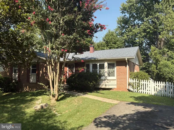 12823 Camellia Dr, Silver Spring, MD 20906