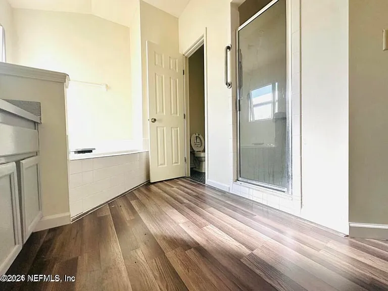543 Charles Pinckney St — Photo 12
