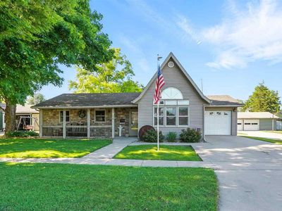 714 E Jefferson St, Washington, IA, 52353