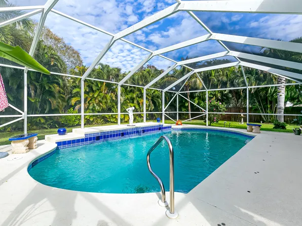 1104 W Weatherbee Road, Fort Pierce, FL 34982
