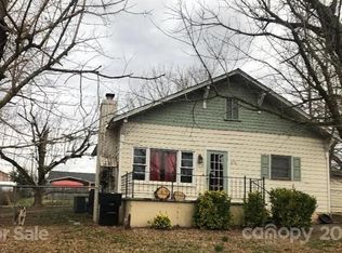 272 Railroad St, Forest City, NC 28043