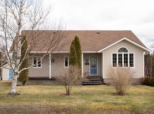 24 Alexander Cres, Glovertown, NL A0G2L0