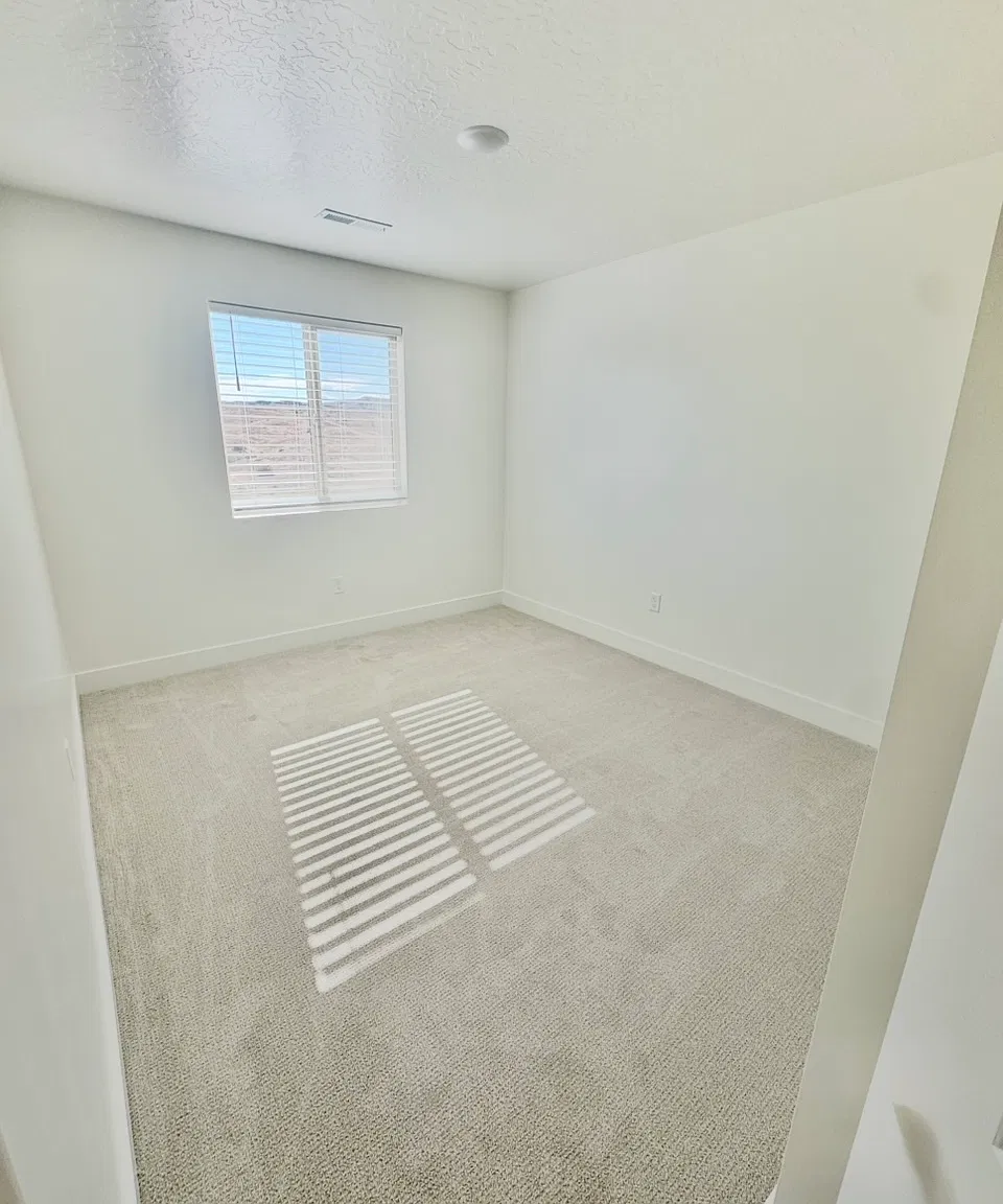 5706 S Weehawken Lane - 1 — Photo 4